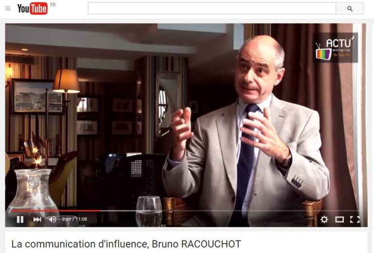 Bruno Racouchot, expert en communication d'influence, lors d'une interview (Crédit: inter-ligere.fr)