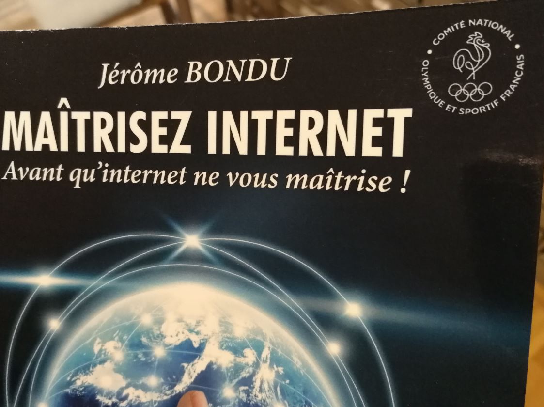 CNOSF livre maitrisez internet leger